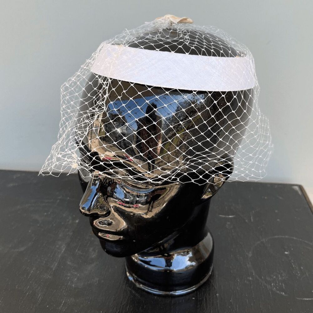 Vintage White Bow Veil Fascinator with Mesh Netting Birdcage Veil